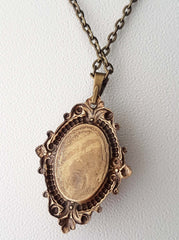 GOTHIC ORNATE RAINBOW SKULL NECKLACE | THEBLACKWARDROBE.COM.