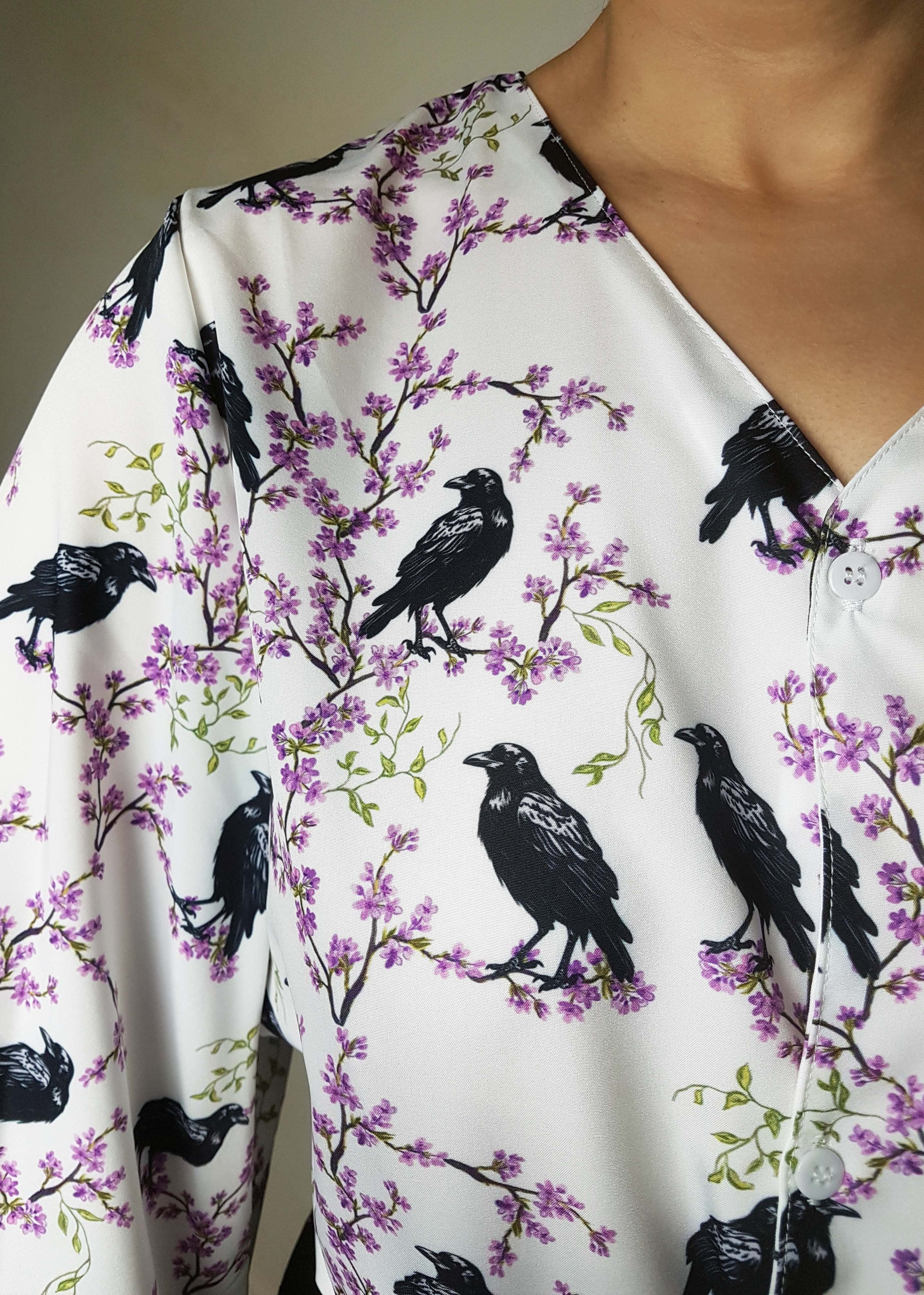 V-NECK SHIRT WITH FLOATY SLEEVES (Ravens & blossoms print)