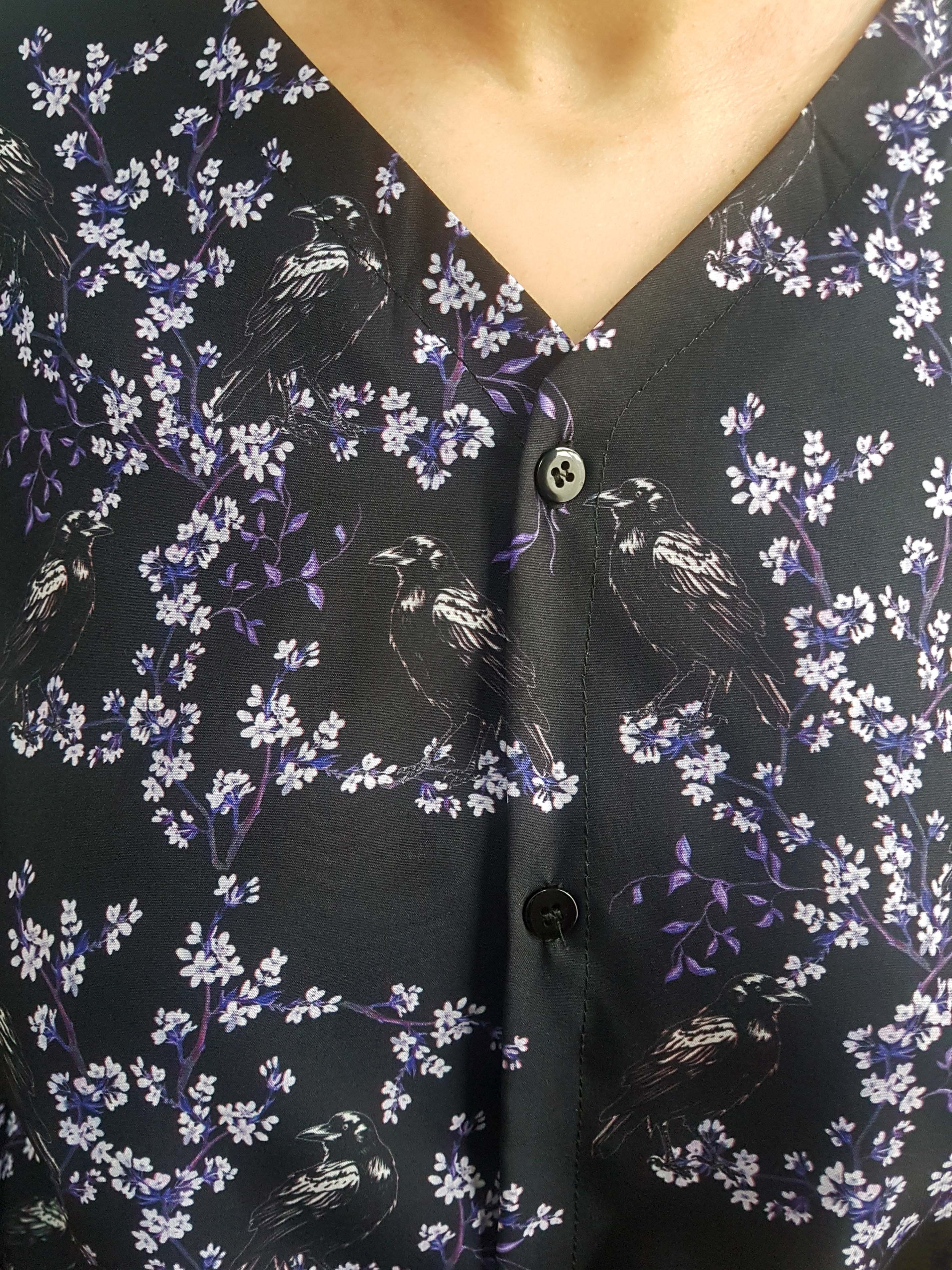 V-NECK SHIRT WITH FLOATY SLEEVES (Ravens & blossoms print)