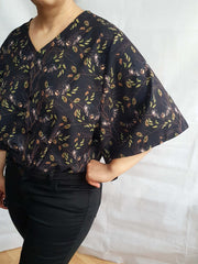 V-NECK SHIRT WITH FLOATY SLEEVES (Autumn Flying Bats print)