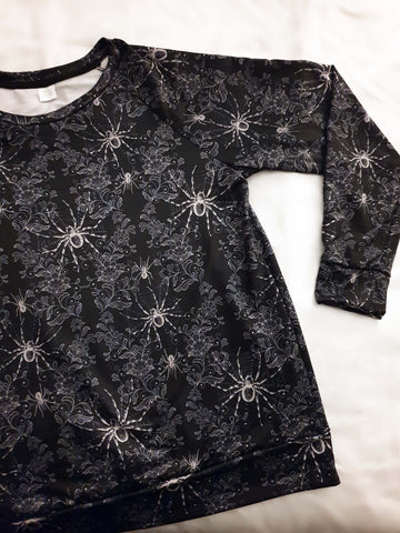 THIN SWEATSHIRT (Spiderweb Lace print)