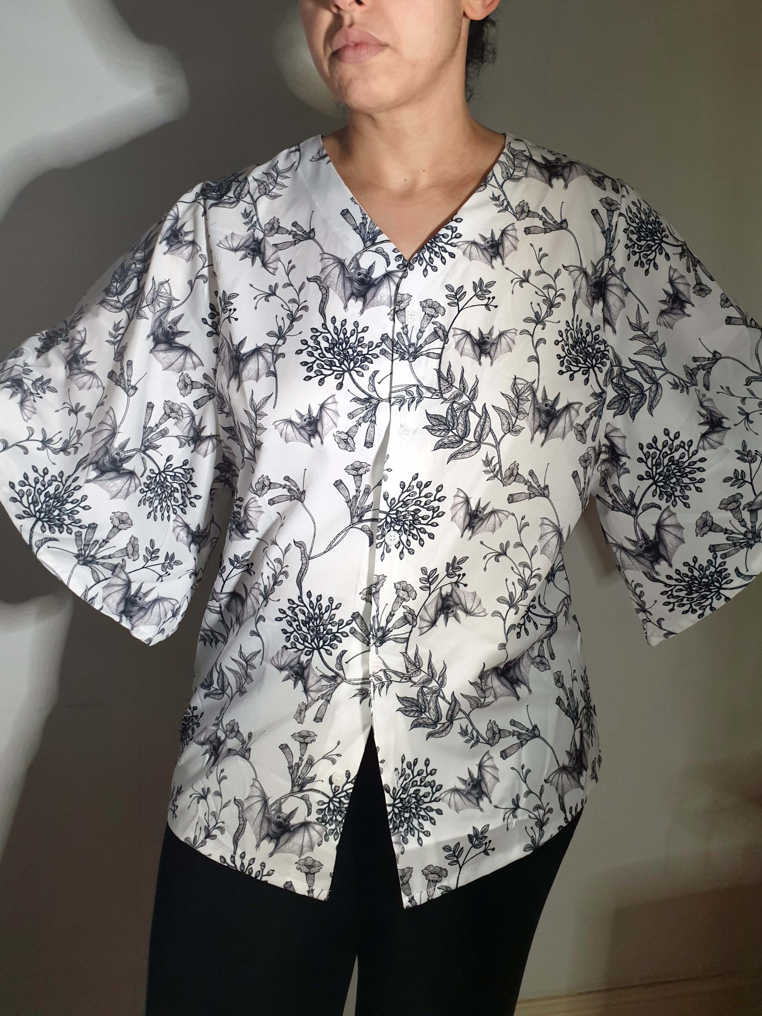 V-NECK SHIRT WITH FLOATY SLEEVES (Botanical Bats print)