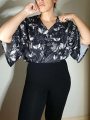 V-NECK SHIRT WITH FLOATY SLEEVES (Botanical Bats print)