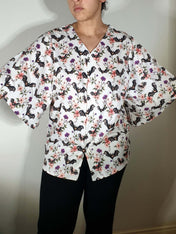 V-NECK SHIRT WITH FLOATY SLEEVES (Spring Flying Bats print)