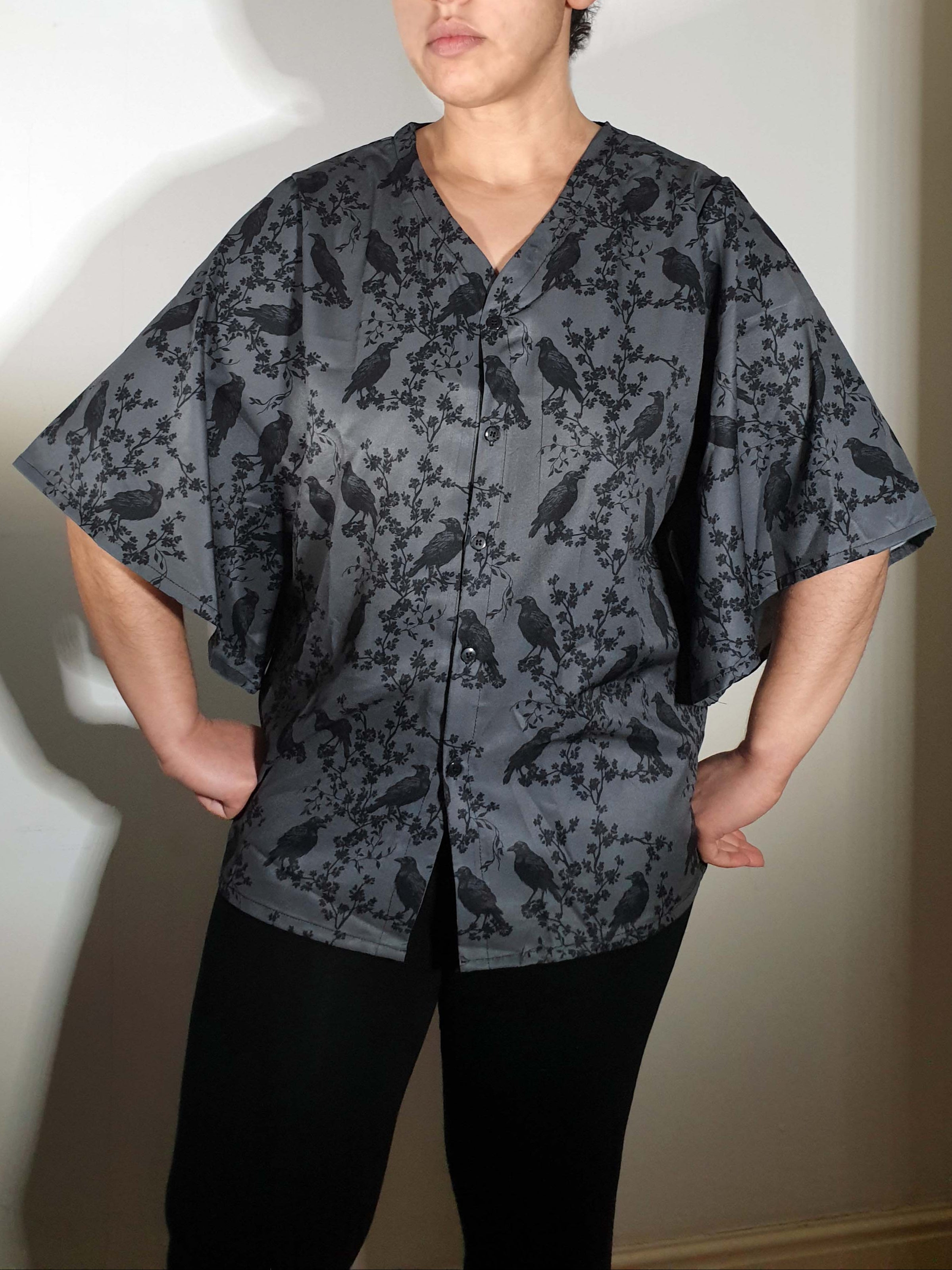 V-NECK SHIRT WITH FLOATY SLEEVES (Ravens & blossoms print)