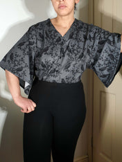 V-NECK SHIRT WITH FLOATY SLEEVES (Grey Ravens & blossoms print)