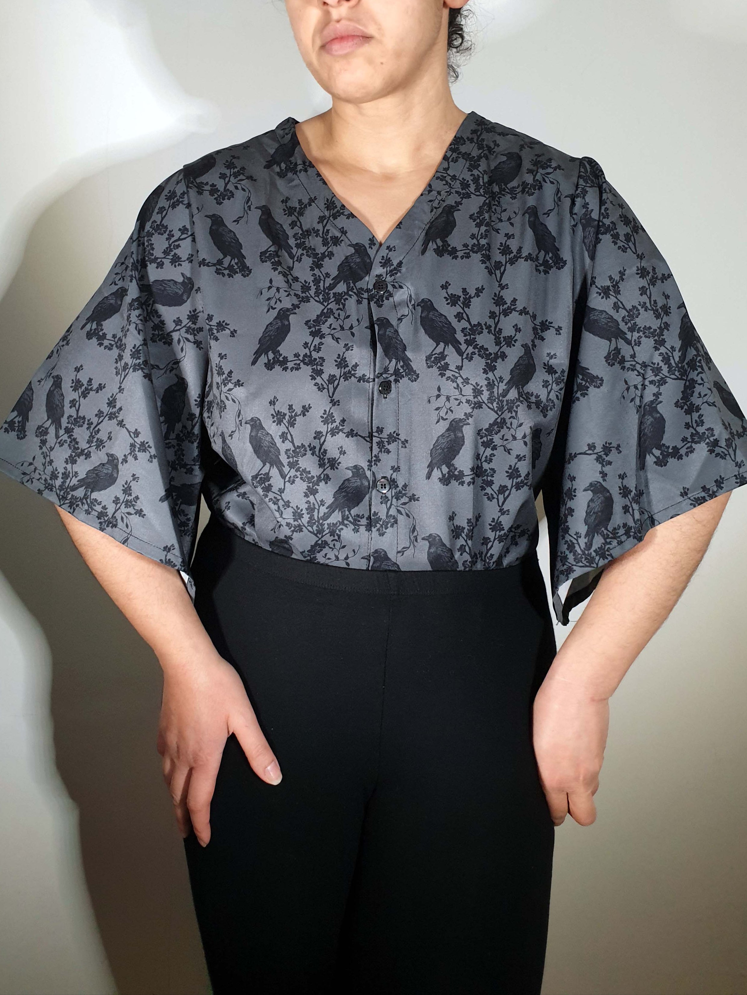 V-NECK SHIRT WITH FLOATY SLEEVES (Ravens & blossoms print)