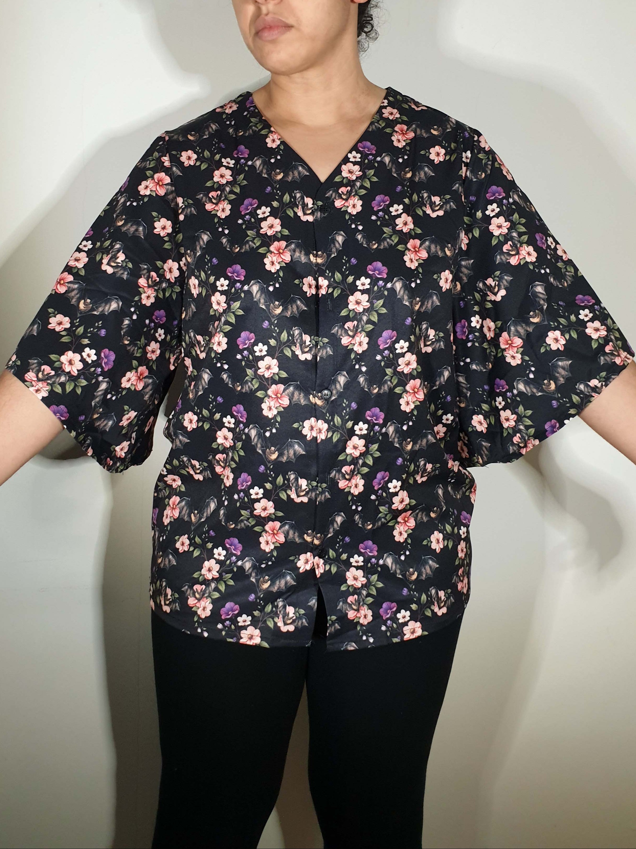 V-NECK SHIRT WITH FLOATY SLEEVES (Spring Flying Bats print)