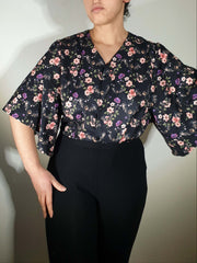 V-NECK SHIRT WITH FLOATY SLEEVES (Spring Flying Bats print)