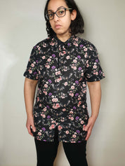 SHORT-SLEEVE COLLARED SHIRT (Spring Flying Bats print)