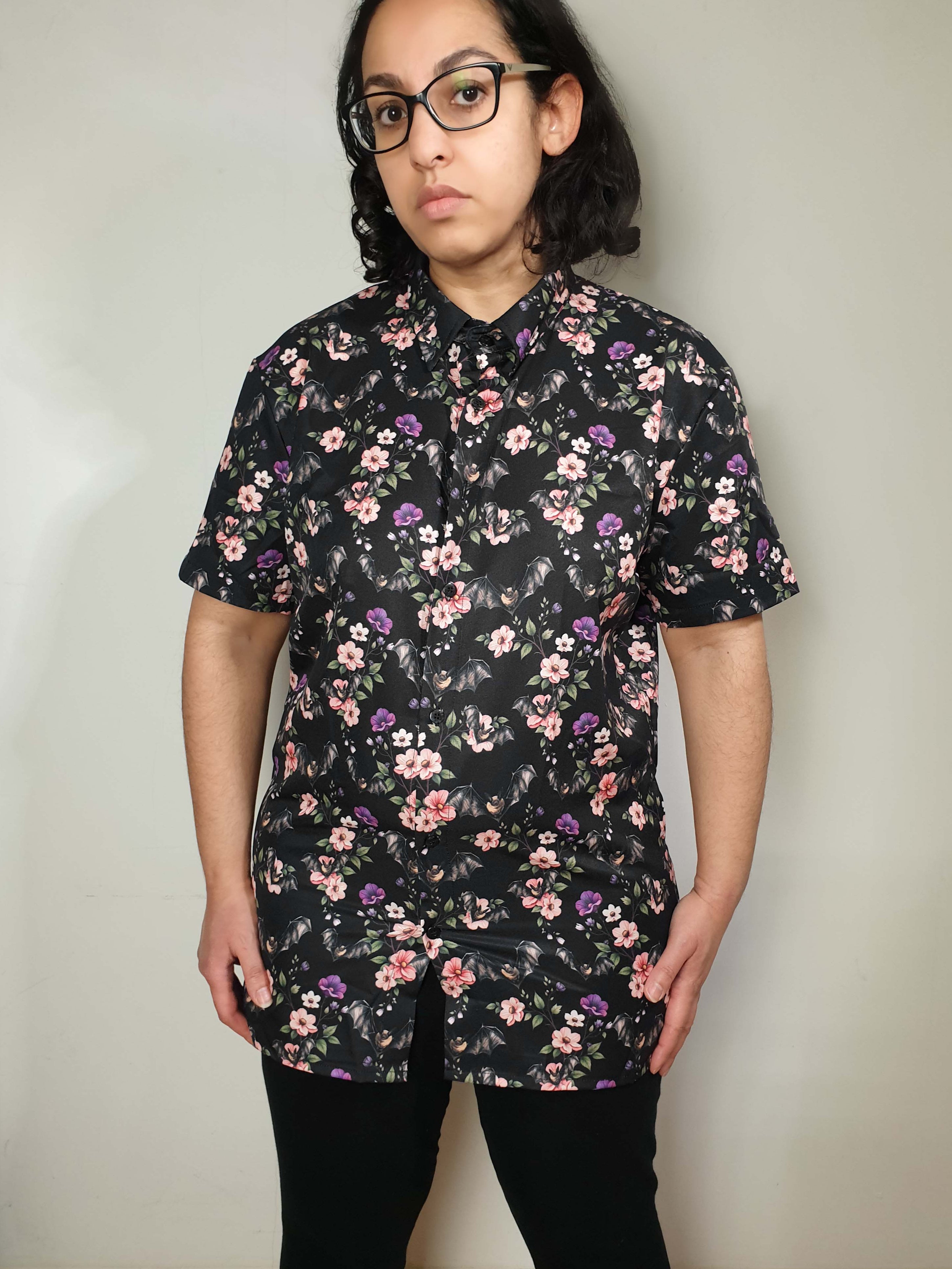 SHORT-SLEEVE COLLARED SHIRT (Spring Flying Bats print)