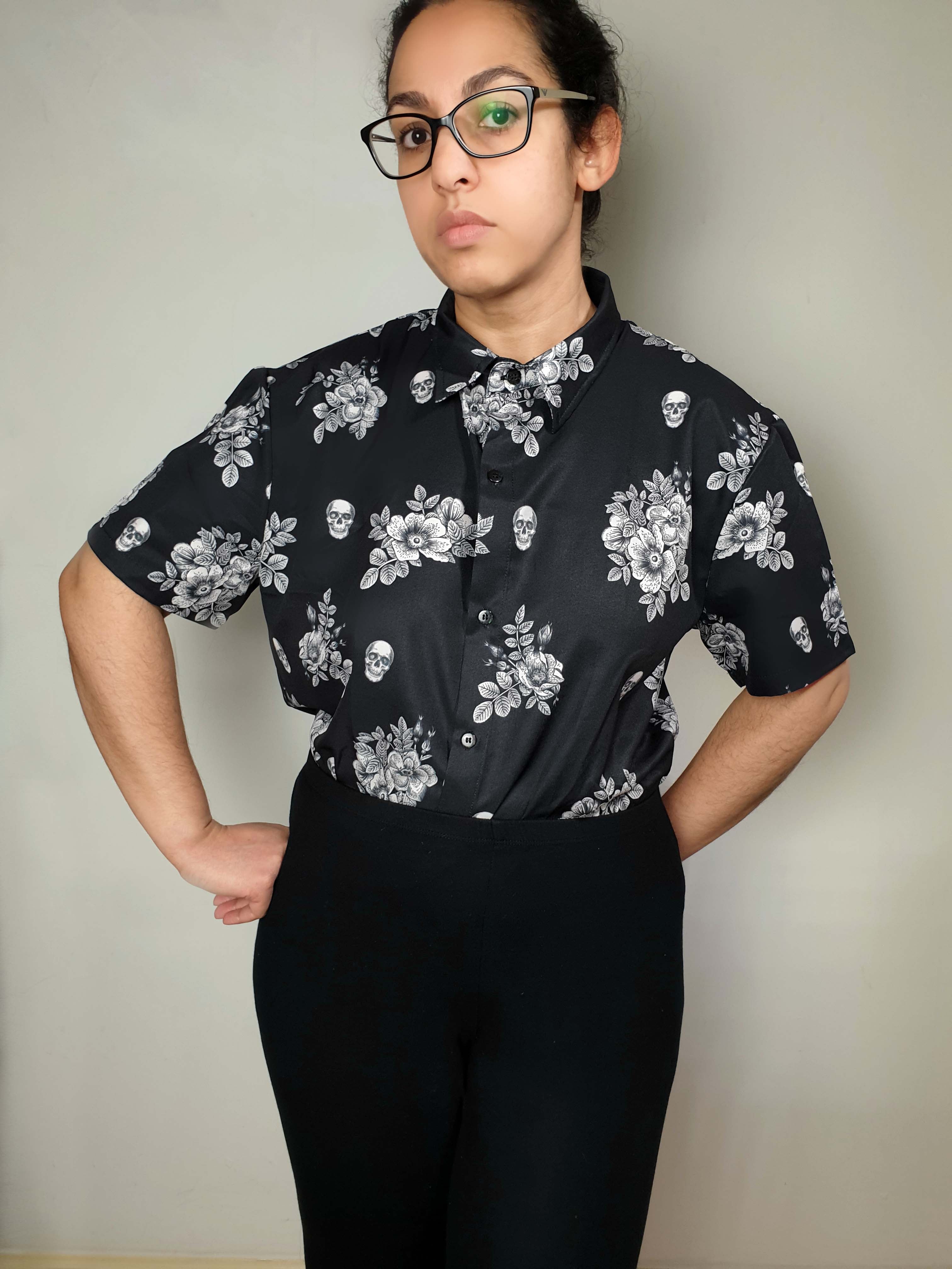 SHORT-SLEEVE COLLARED SHIRT (Vintage Floral & Skulls print)