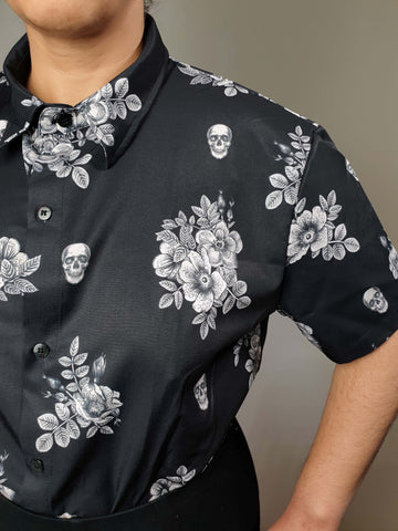 SHORT-SLEEVE COLLARED SHIRT (Vintage Floral & Skulls print)