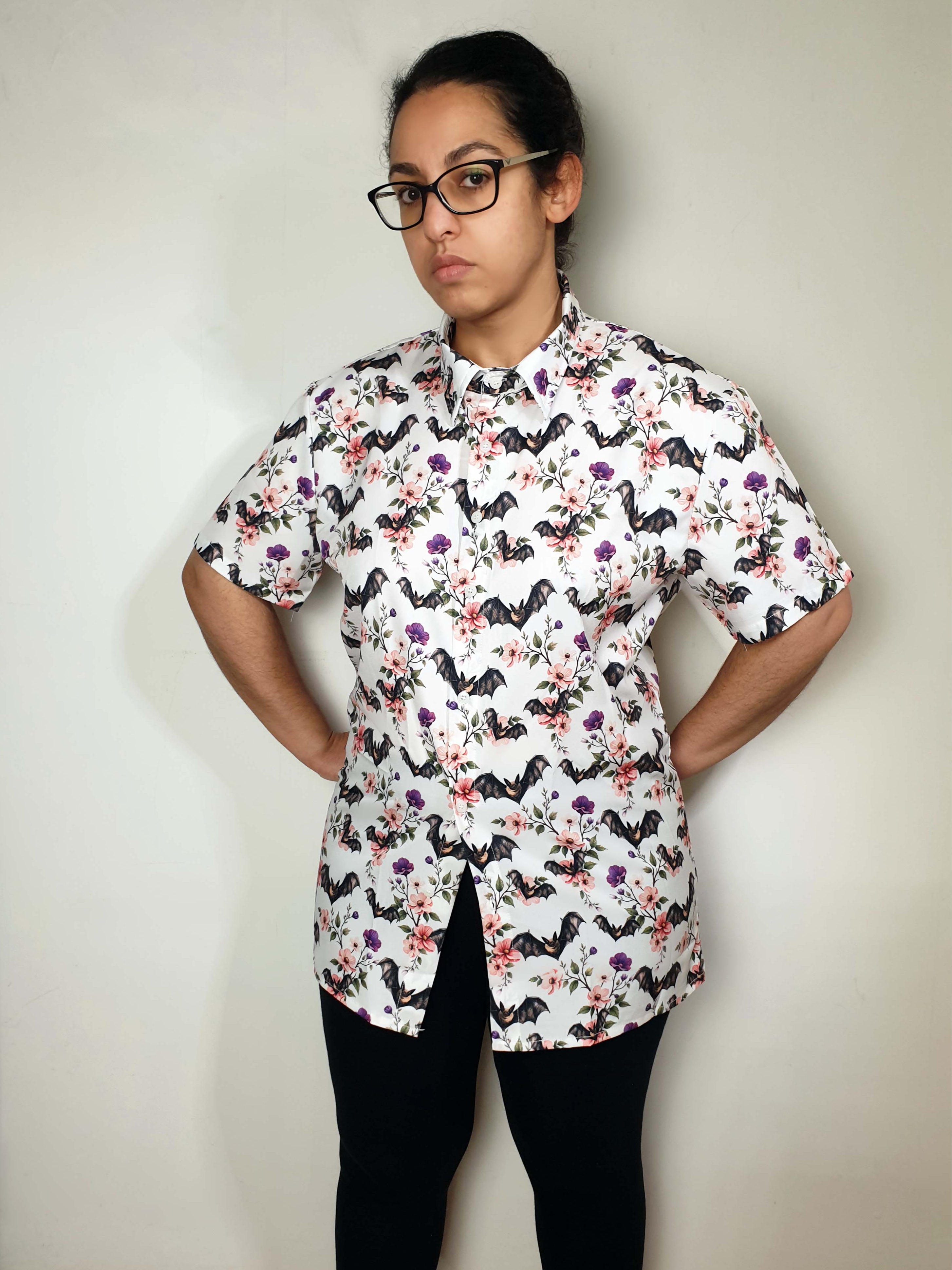 SHORT-SLEEVE COLLARED SHIRT (Spring Flying Bats print)