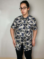SHORT-SLEEVE COLLARED SHIRT (Spring Flying Ravens print)
