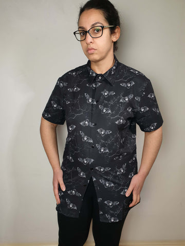 SHORT-SLEEVE COLLARED SHIRT (Midnight Bats & Blossoms print)