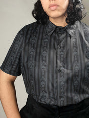 SHORT-SLEEVE COLLARED SHIRT (Baroque Skull Stripes print)