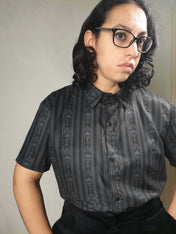 SHORT-SLEEVE COLLARED SHIRT (Baroque Skull Stripes print)