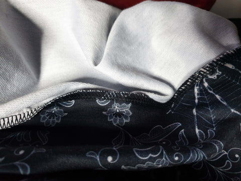 THIN SWEATSHIRT (Spiderweb Lace print)