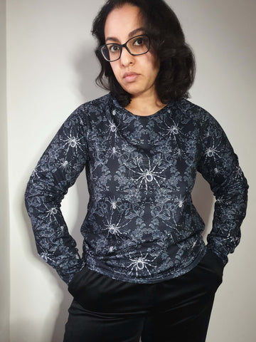 THIN SWEATSHIRT (Spiderweb Lace print)