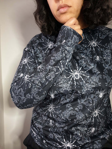 THIN SWEATSHIRT (Spiderweb Lace print)