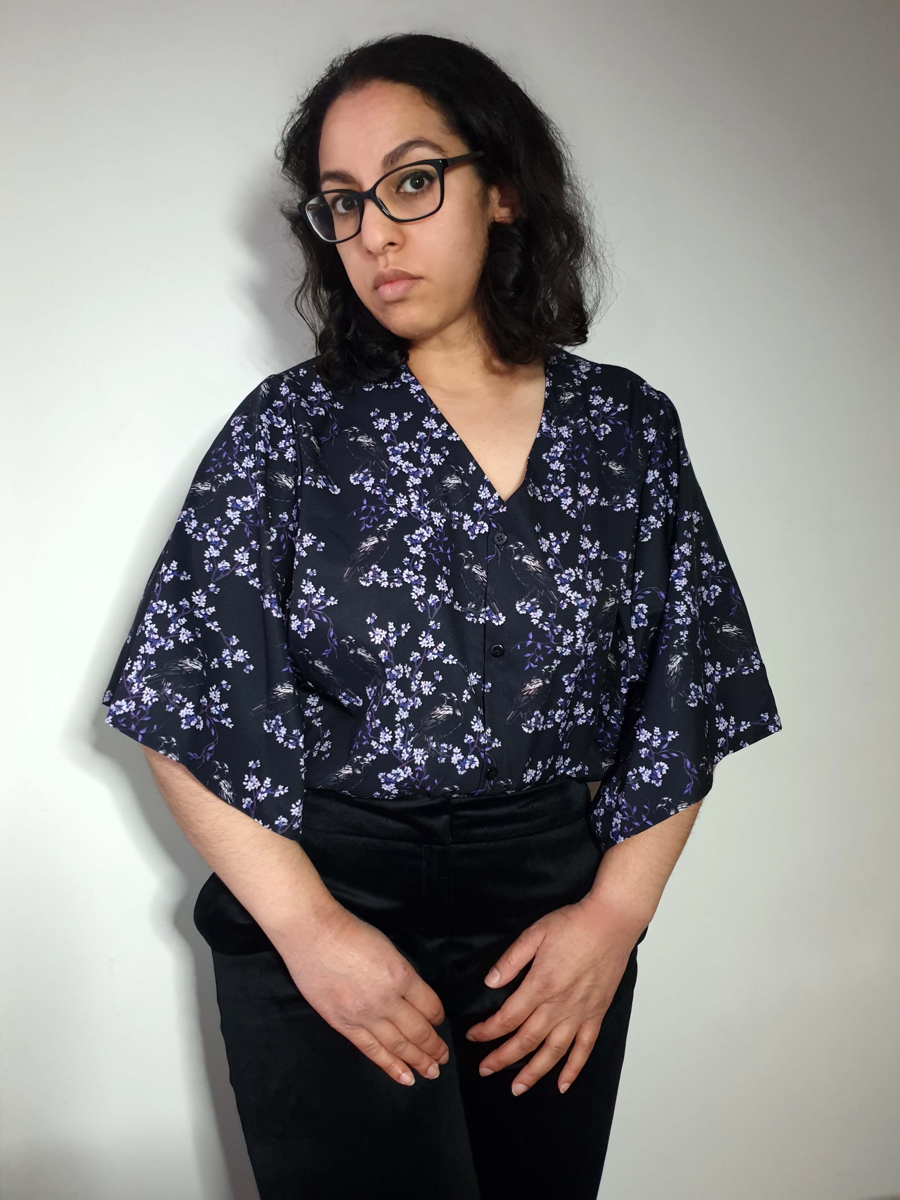 V-NECK SHIRT WITH FLOATY SLEEVES (Ravens & blossoms print)