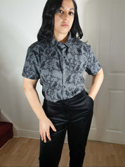 SHORT-SLEEVE COLLARED SHIRT (Grey Ravens & Blossoms)