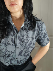 SHORT-SLEEVE COLLARED SHIRT (Grey Ravens & Blossoms)