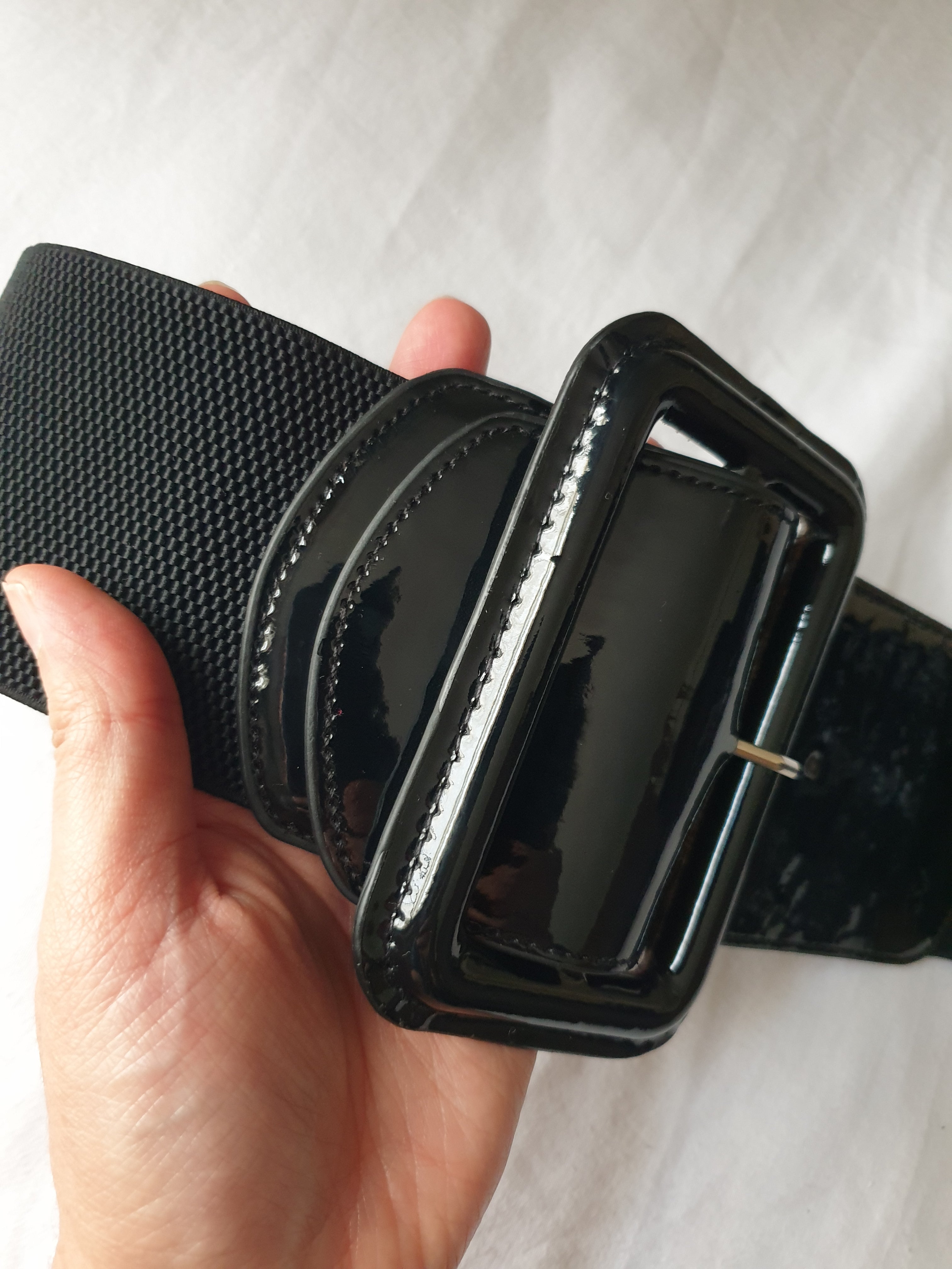 STRETCH WIDE BELT WITH GLOSSY BUCKLE