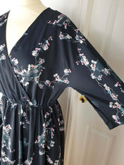 WRAP-FRONT MIDI DRESS (Sakura Corvids print)