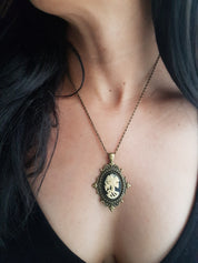 LADY SKULL CAMEO JEWELLERY SET