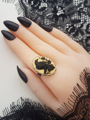 SILVER RAVEN CAMEO RING