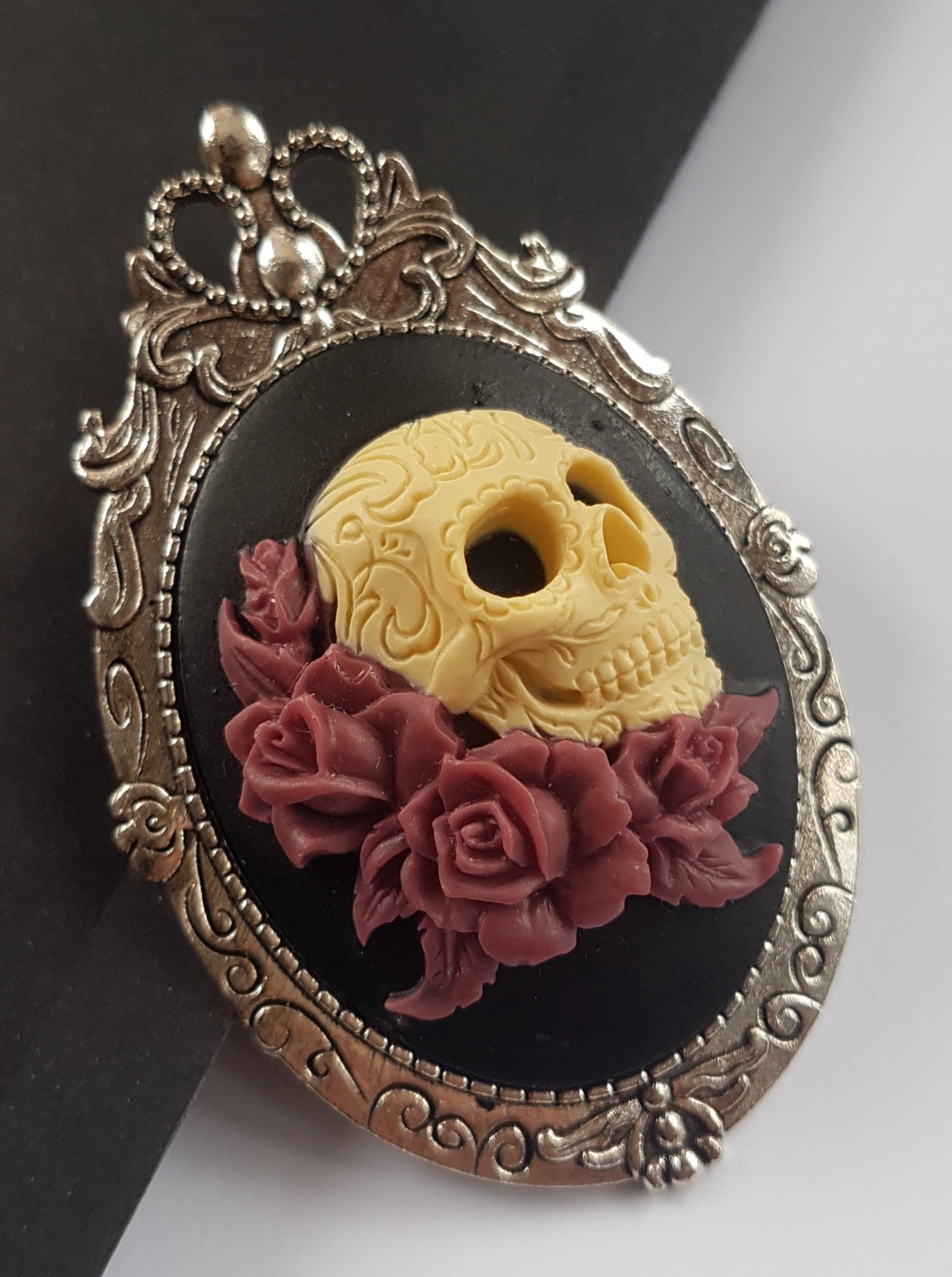 SKULL & ROSES CAMEO BROOCH - IMPERFECT ITEM