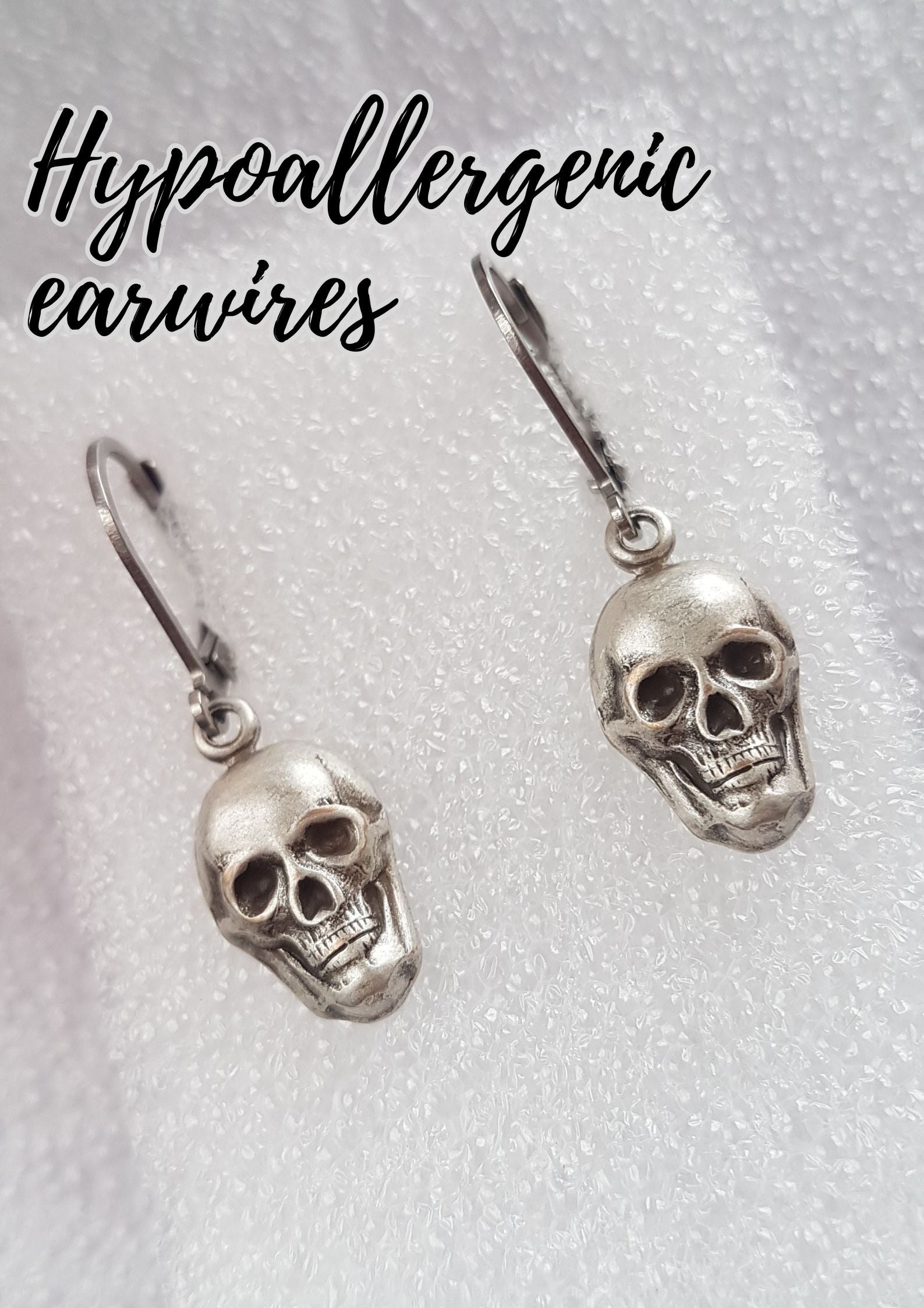 TINY SKULLS CHARM EARRINGS | THEBLACKWARDROBE.COM.