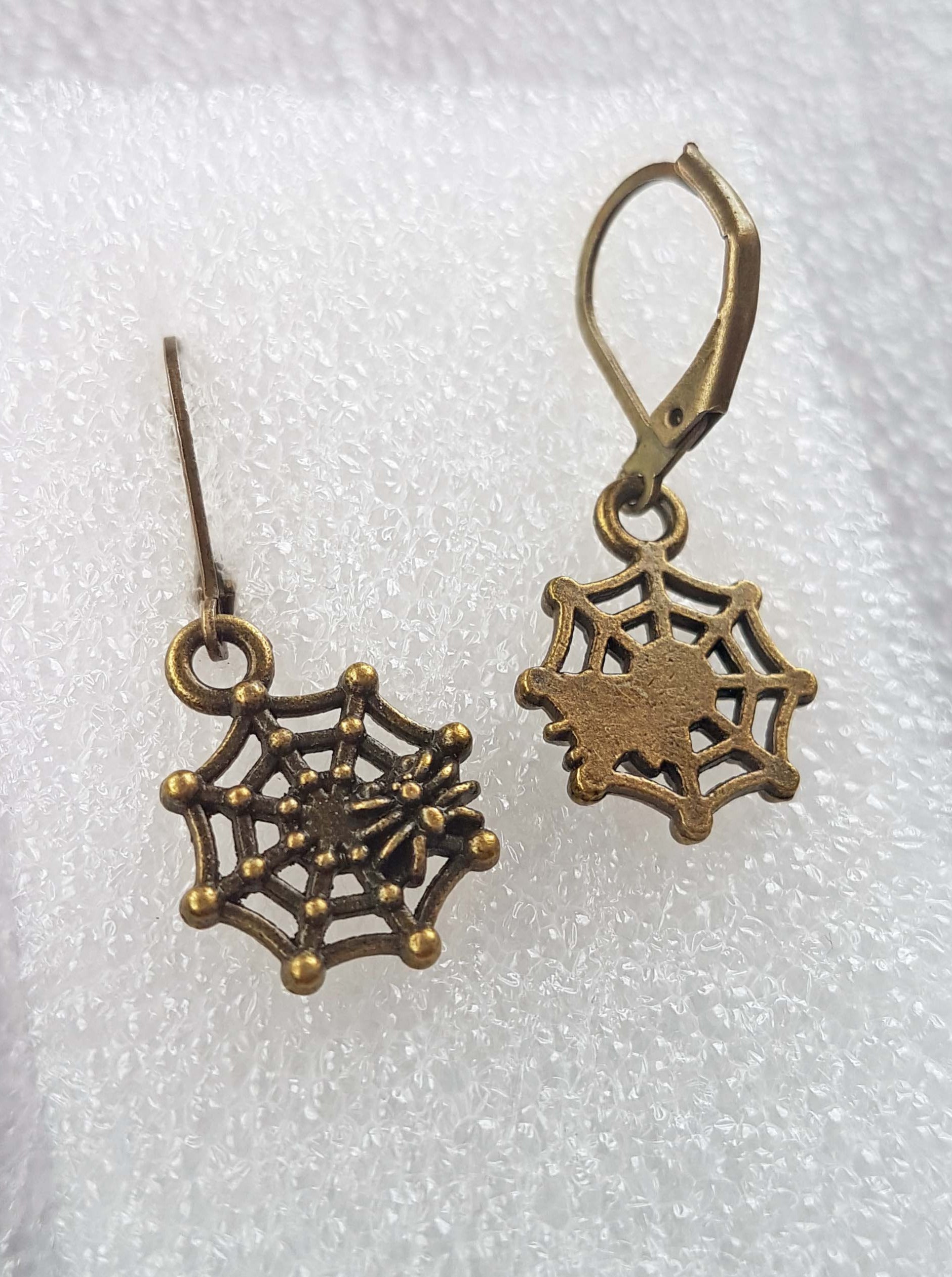 SMALL SPIDERWEB CHARM EARRINGS | THEBLACKWARDROBE.COM.