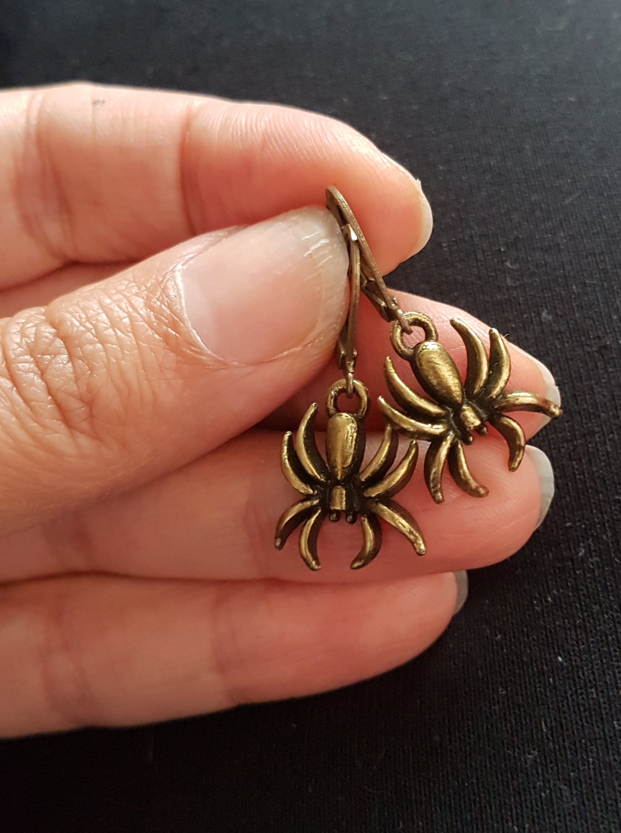 SMALL SPIDERS CHARM EARRINGS | THEBLACKWARDROBE.COM.