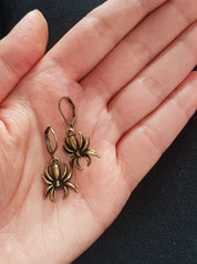 SMALL SPIDERS CHARM EARRINGS | THEBLACKWARDROBE.COM.
