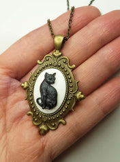 GOTHIC ORNATE BLACK-CAT CAMEO NECKLACE