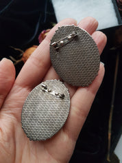 SKULL CORPSE BRIDE AND GROOM CAMEO BROOCH SET