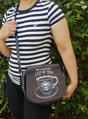 BLACK CROSSBODY SADDLE BAG