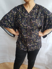 V-NECK SHIRT WITH FLOATY SLEEVES (Autumn Flying Bats print)