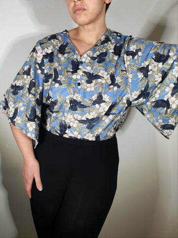 V-NECK SHIRT WITH FLOATY SLEEVES (Spring Flying Ravens print)