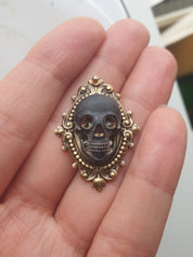 GOTHIC ORNATE RAINBOW SKULL NECKLACE