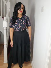 SHORT-SLEEVE COLLARED SHIRT (Spring Flying Bats print)