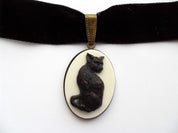 CAT CAMEO CHOKER | THEBLACKWARDROBE.COM.