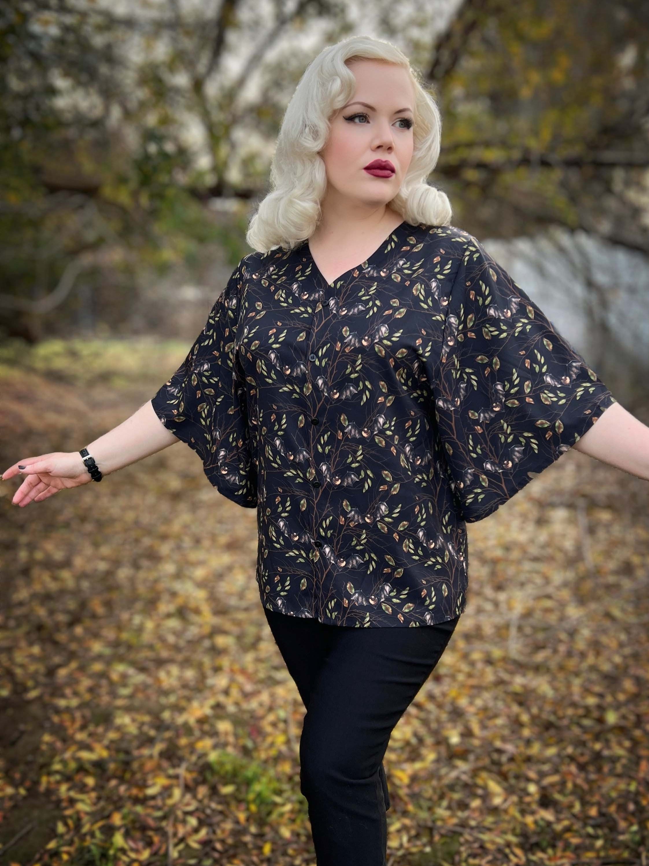 V-NECK SHIRT WITH FLOATY SLEEVES (Autumn Flying Bats print)