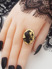 SILVER RAVEN CAMEO RING
