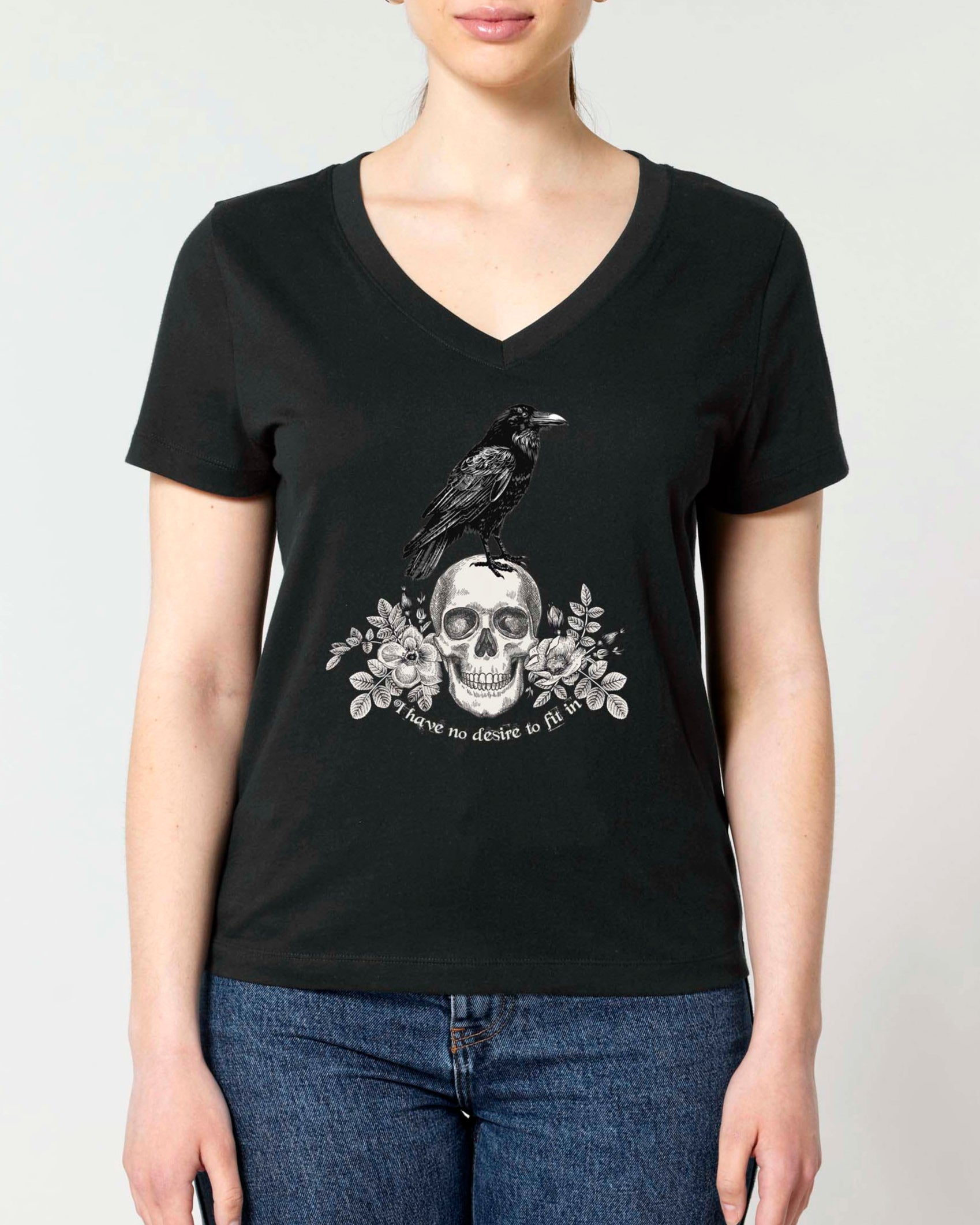 (V-NECK) I HAVE NOT DESIRE TO FIT IN t-shirt