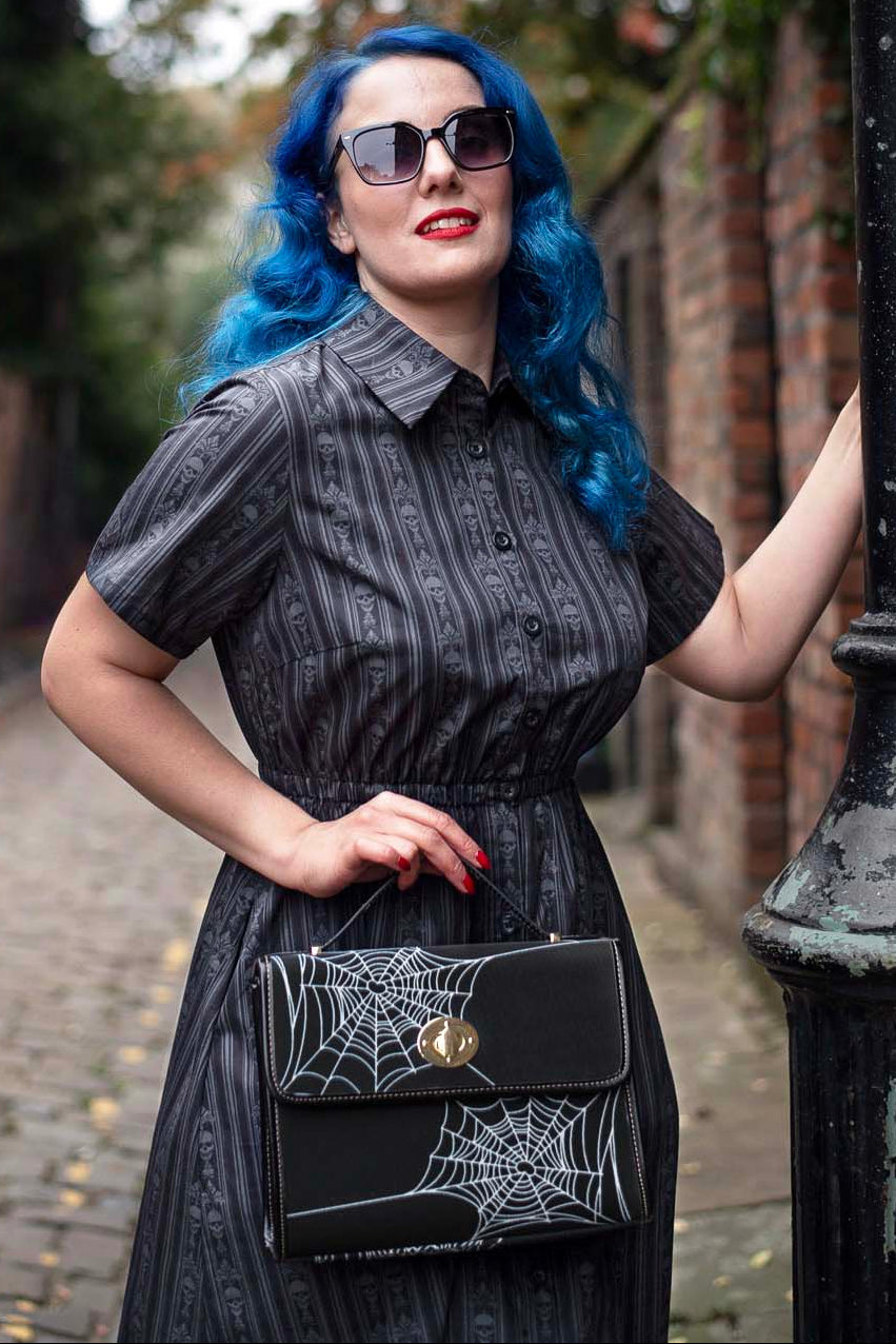 BLACK CROSSBODY FLAP BAG