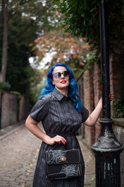 BLACK CROSSBODY FLAP BAG